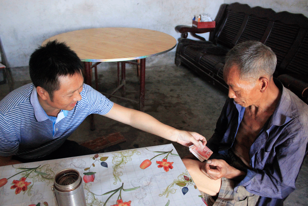 對(duì)口幫扶暖民心 便民橋連千家情