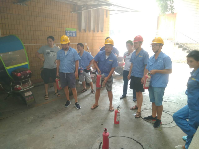 二水廠(chǎng)舉行電氣設(shè)備火災(zāi)消防演練