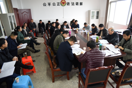 早謀劃、早部署、早行動(dòng)，扎實(shí)做好2018年脫貧規(guī)劃工作