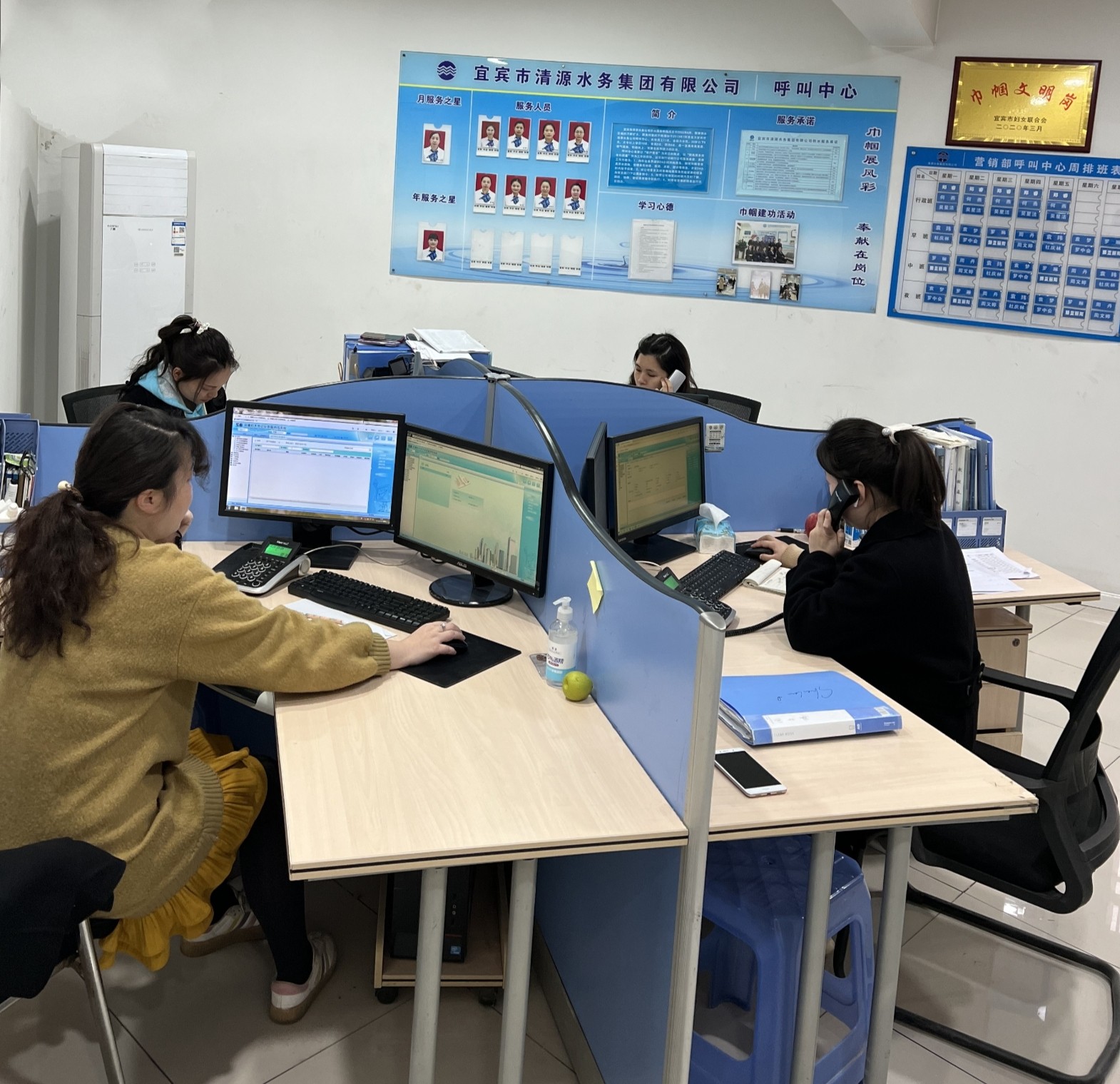 致敬半邊天，熱線崗位展風(fēng)采