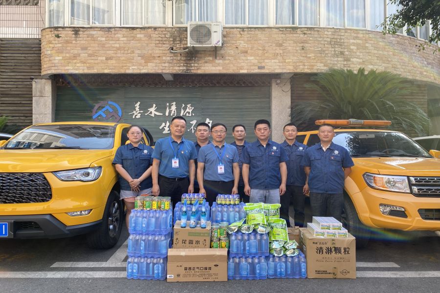 奮戰(zhàn)一線保供水，夏送清涼沁人心
