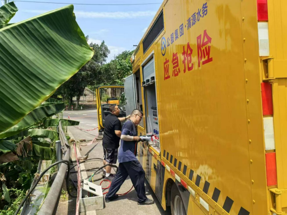夏季應(yīng)急搶險車現(xiàn)場演練取得圓滿成功—高效應(yīng)對微小型供水設(shè)備電源故障